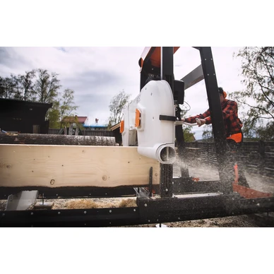 Logosol B751 action kuva