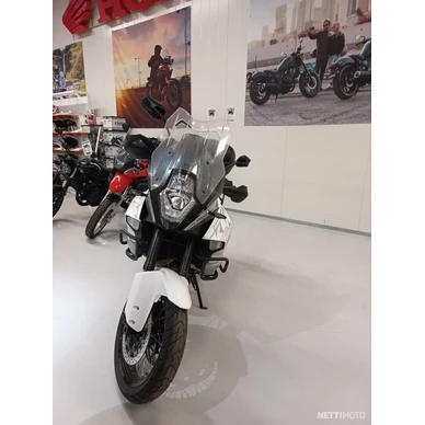 KTM 1290 super 2 kuva