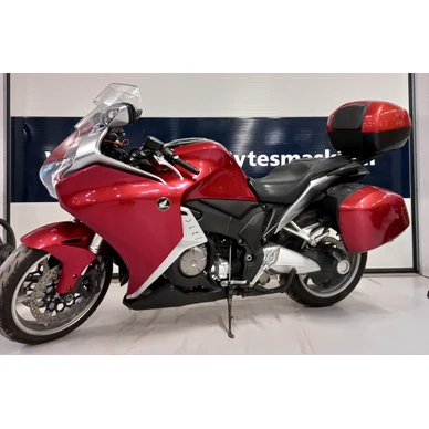 Honda VFR1200 1 kuva