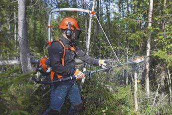 Leikkuulaitteen joustava kiinnitys